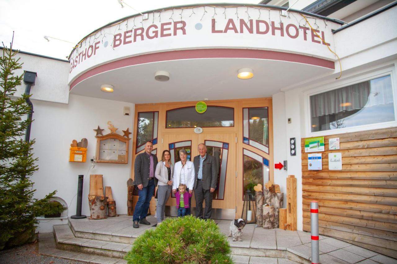 Familienhotel Berger Sankt Jakob im Walde Ngoại thất bức ảnh