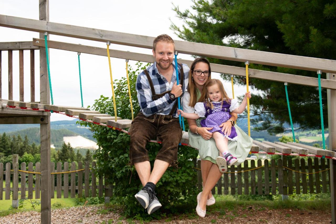 Familienhotel Berger Sankt Jakob im Walde Ngoại thất bức ảnh