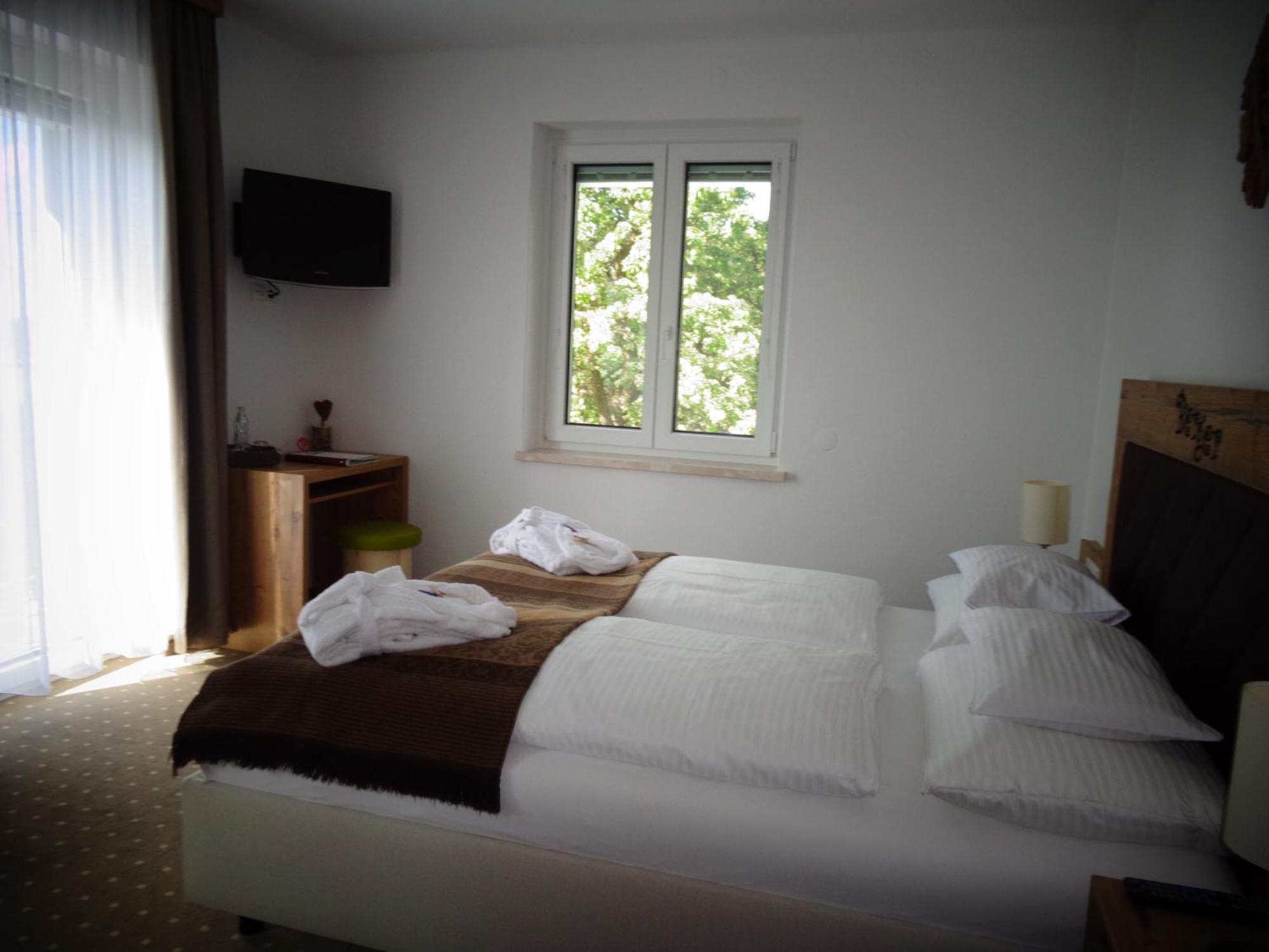 Familienhotel Berger Sankt Jakob im Walde Ngoại thất bức ảnh